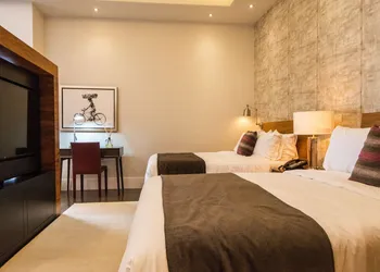 Marsella 45 hotel thumbnail 8