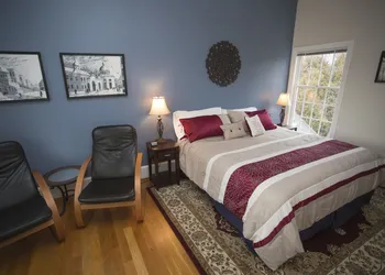 Loudoun Valley Manor hotel thumbnail 4