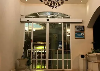 Hotel Plaza Ejecutivo hotel thumbnail 3
