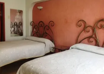 Hotel Plaza Ejecutivo hotel thumbnail 8