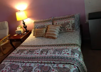 Bed and Breakfast hotel thumbnail 5