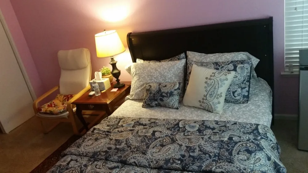 Bed and Breakfast hotel detail image 6