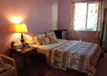 Bed and Breakfast hotel thumbnail 7