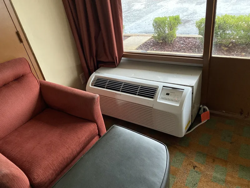 Cozy Inn hotel detail image 6