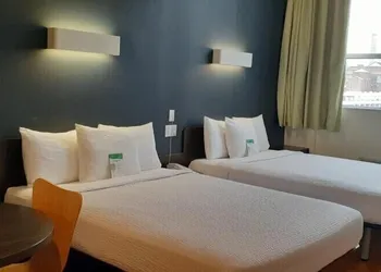 Feather Factory hotel thumbnail 5