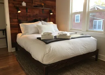 The Alberta Petite Hotel hotel thumbnail 4