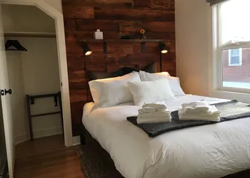 The Alberta Petite Hotel hotel thumbnail 7