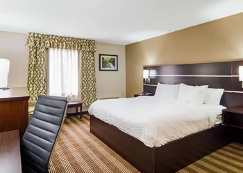 Pocono Inn & Banquet hotel thumbnail 6