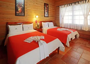 Finca Hamburgo hotel thumbnail 2