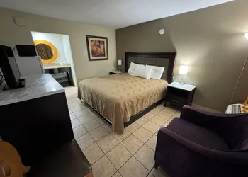 River Palm Hotel hotel thumbnail 4