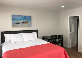 Pompano Breeze hotel thumbnail 6