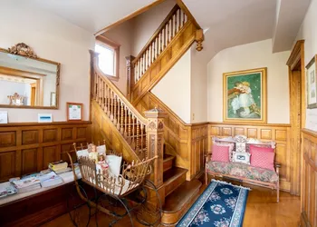 Garden Gate BnB hotel thumbnail 2