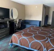 Super 8 by Wyndham Newport News hotel detail image 5