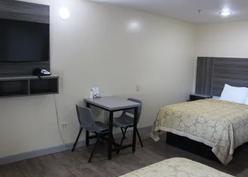 Homestead Inn hotel thumbnail 6