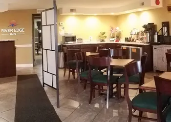 River Edge Inn hotel thumbnail 2
