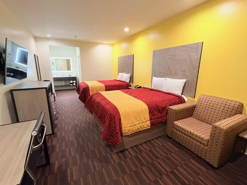 Americas Best Value Inn & Suites Houston Veterans Memorial hotel detail image 2