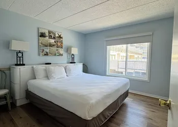 Wild Dunes Inn hotel thumbnail 5
