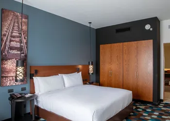 DoubleTree by Hilton Celaya hotel thumbnail 3