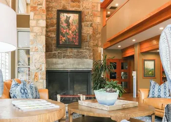 The Greystone Lodge on the River hotel thumbnail 4
