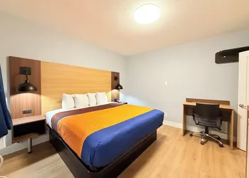 Double N Motel hotel thumbnail 8