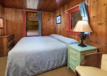 Idyllwild Inn hotel thumbnail 4