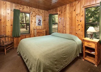 Idyllwild Inn hotel thumbnail 6