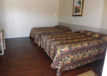San Marcos Motel hotel thumbnail 5