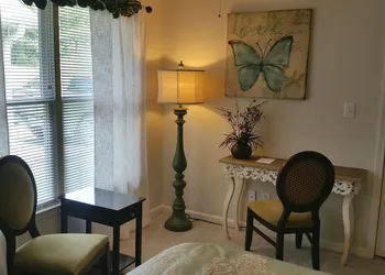 Stockbridge Lakes Bed & Breakfast hotel thumbnail 5