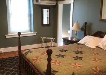 Stottsville Inn hotel thumbnail 6