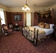 Iron Amethyst Inn Boutique Hotel hotel detail image 7