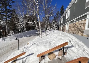 Hotel Far Hills hotel thumbnail 2