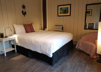 Hotel Far Hills hotel thumbnail 4