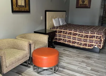 Amber Motel hotel thumbnail 2