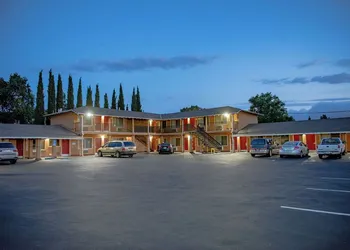 Travelers Rest Motel hotel thumbnail 7
