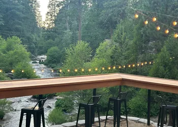 Sierra Inn on the River hotel thumbnail 8