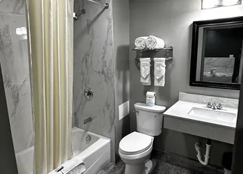 Wilkes Barre Lodge hotel thumbnail 5