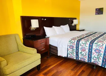 Cambridge Inn hotel thumbnail 5