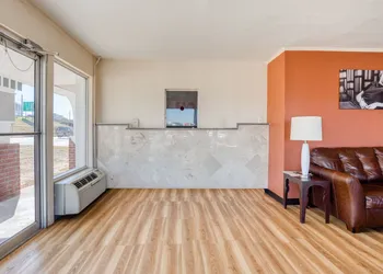 OYO Hotel Waco University Area/ I-35 hotel thumbnail 6