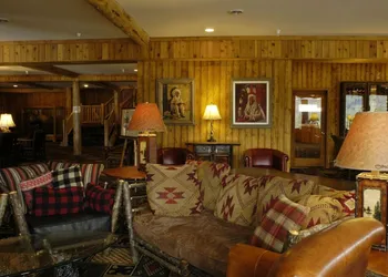 St. Mary Village hotel thumbnail 2