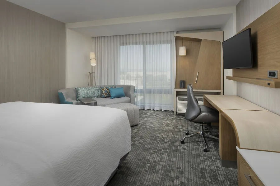 Courtyard by Marriott Portland East hotel detail image 6