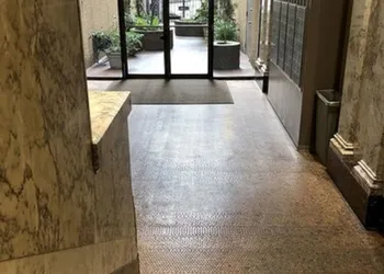 Washington Plaza Apartments hotel thumbnail 3