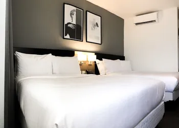 B'S Suites hotel thumbnail 5