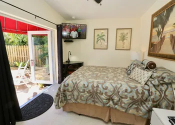 Fantasy Island Inn – Caters to Men hotel thumbnail 6