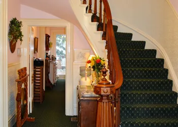The Gables Wine Country Inn hotel thumbnail 2