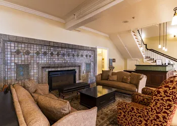 Lake Yellowstone Hotel and Cabins hotel thumbnail 5