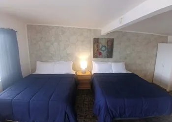Silver Lakes Inn hotel thumbnail 4