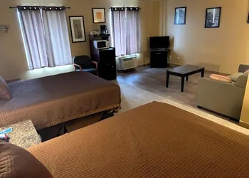Coyote East Motel hotel thumbnail 3