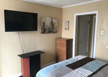 Economy Guest Village and Apartments hotel thumbnail 4