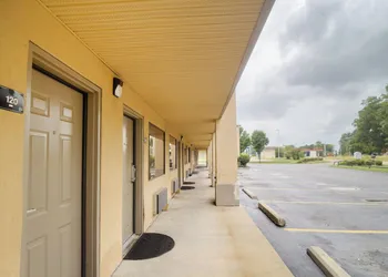 Deerfield Inn By Capital O Blytheville AR I55 hotel thumbnail 4