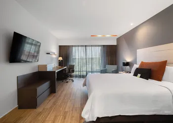 Real Inn Perinorte hotel thumbnail 8